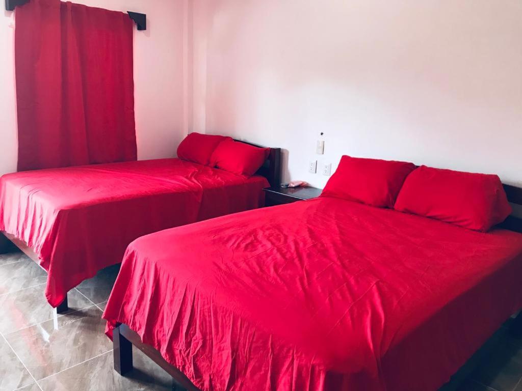 Hotel Villa Diamante Ешпухил Екстериор снимка